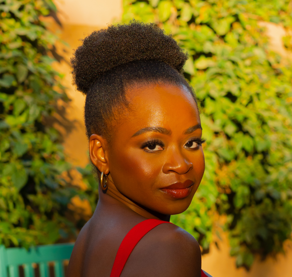 GloriaMajule_Headshot